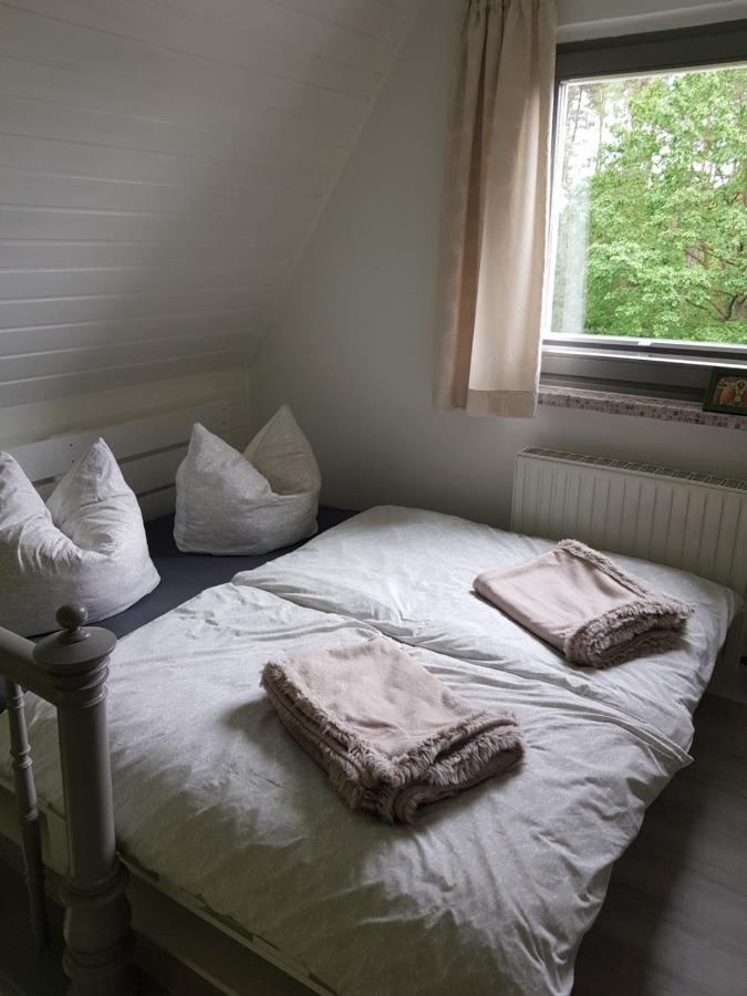 Gemuetliches Ferienhaus In Seenaehe Sewekow エクステリア 写真